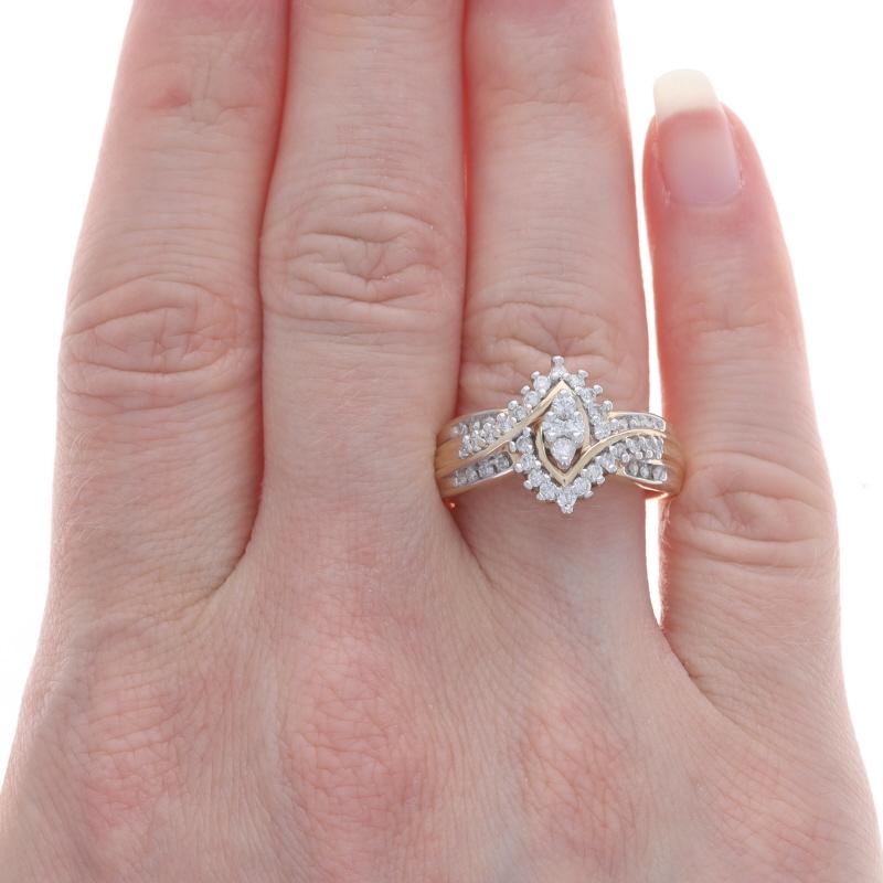 Taille ronde Bague en or jaune avec diamant en grappe - 14k brillant rond .50ctw en vente