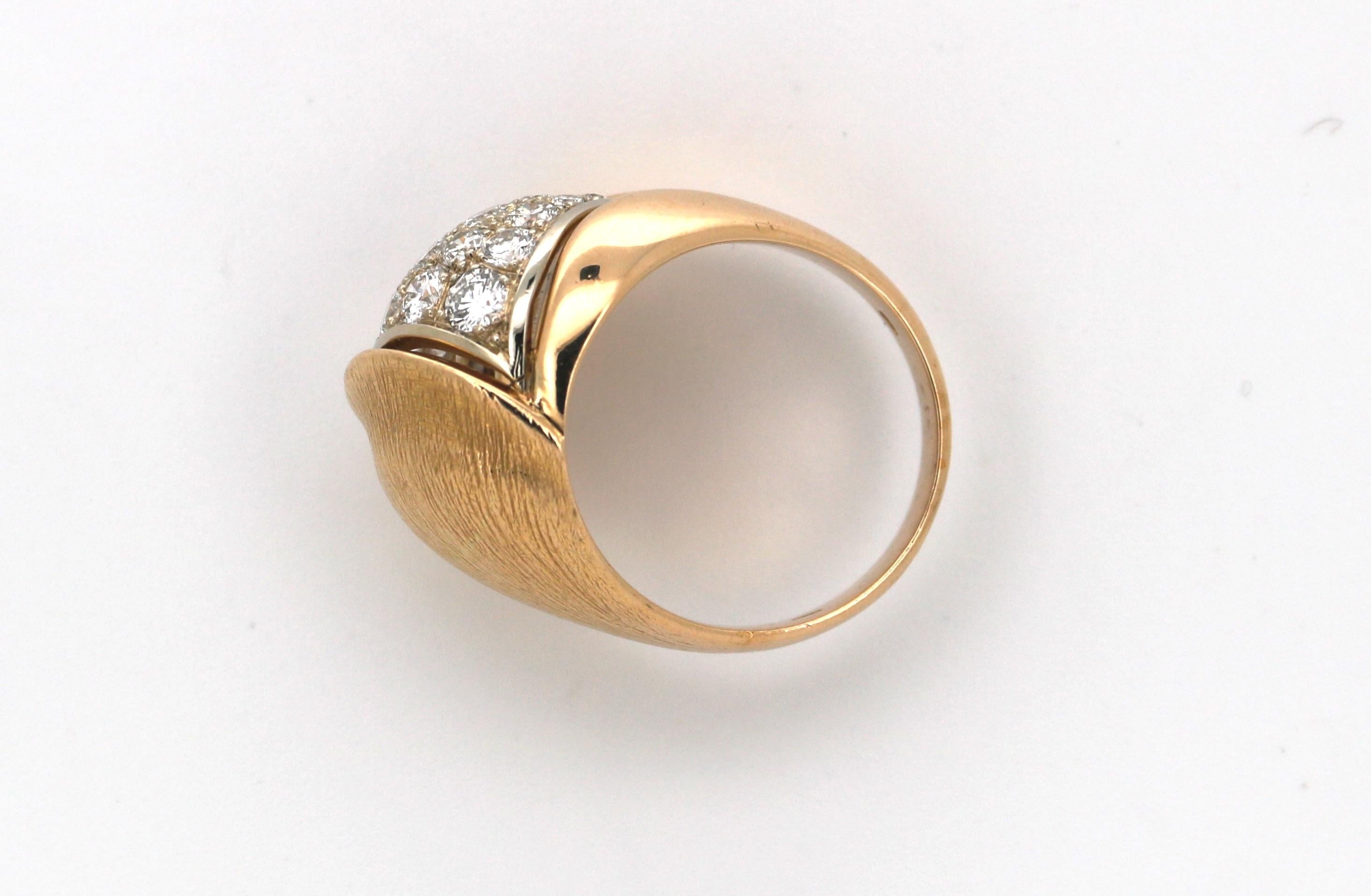 Anillo de cóctel de oro amarillo con diamantes Años 60 en Excelente estado para la venta en AMSTERDAM, NL