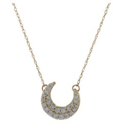 Collier croissant de lune en or jaune avec diamants, 10k Round .25ctw Celestial