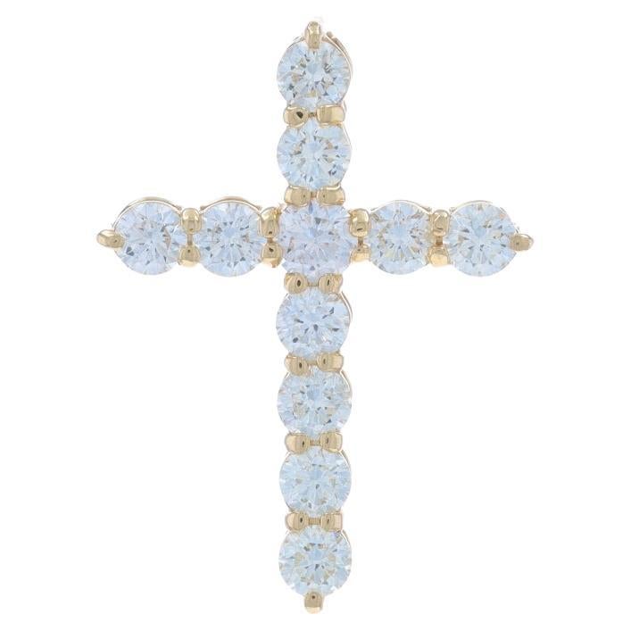Pendentif croix en or jaune 14k diamant rond brillant .82ctw Faith en vente