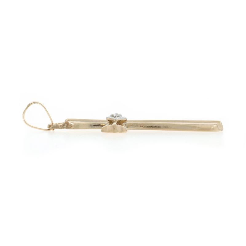 Taille simple Pendentif croix diamant en or jaune 14k 1.00 Faith Solitaire en vente