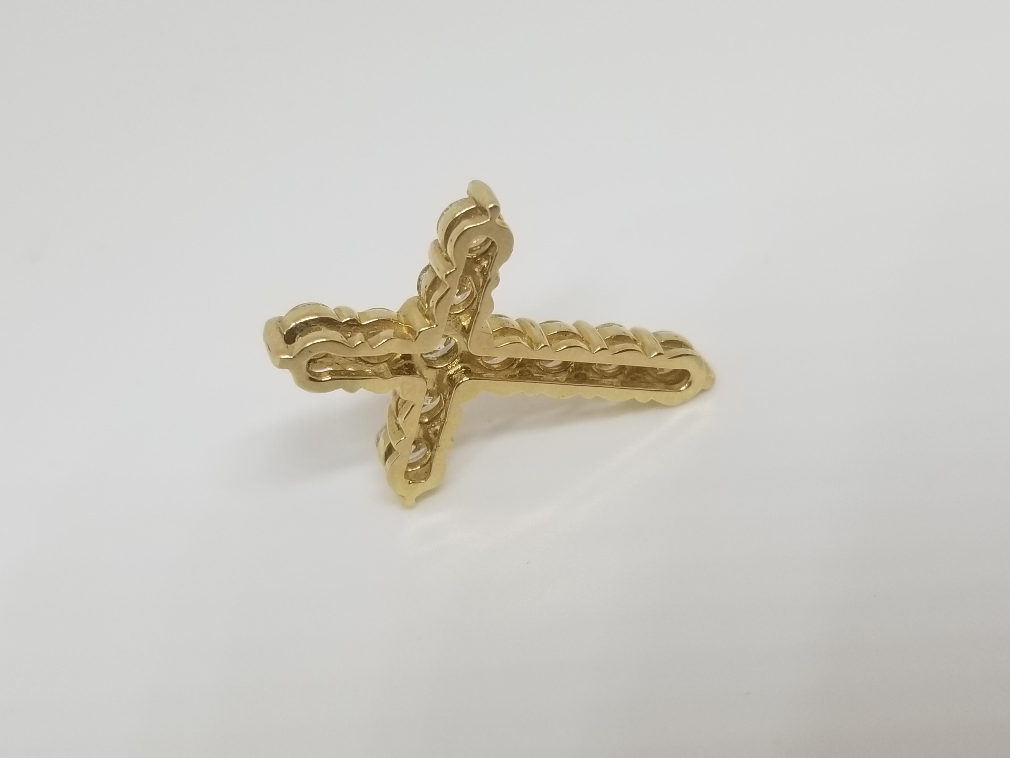 2.22 Carat Yellow Gold Diamond Cross Pendant In New Condition In Great Neck, NY