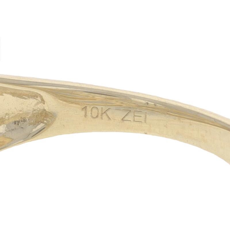 Anneau croisé en or jaune avec diamant - 10k Single Cut .15ctw Wave Ring en vente 1