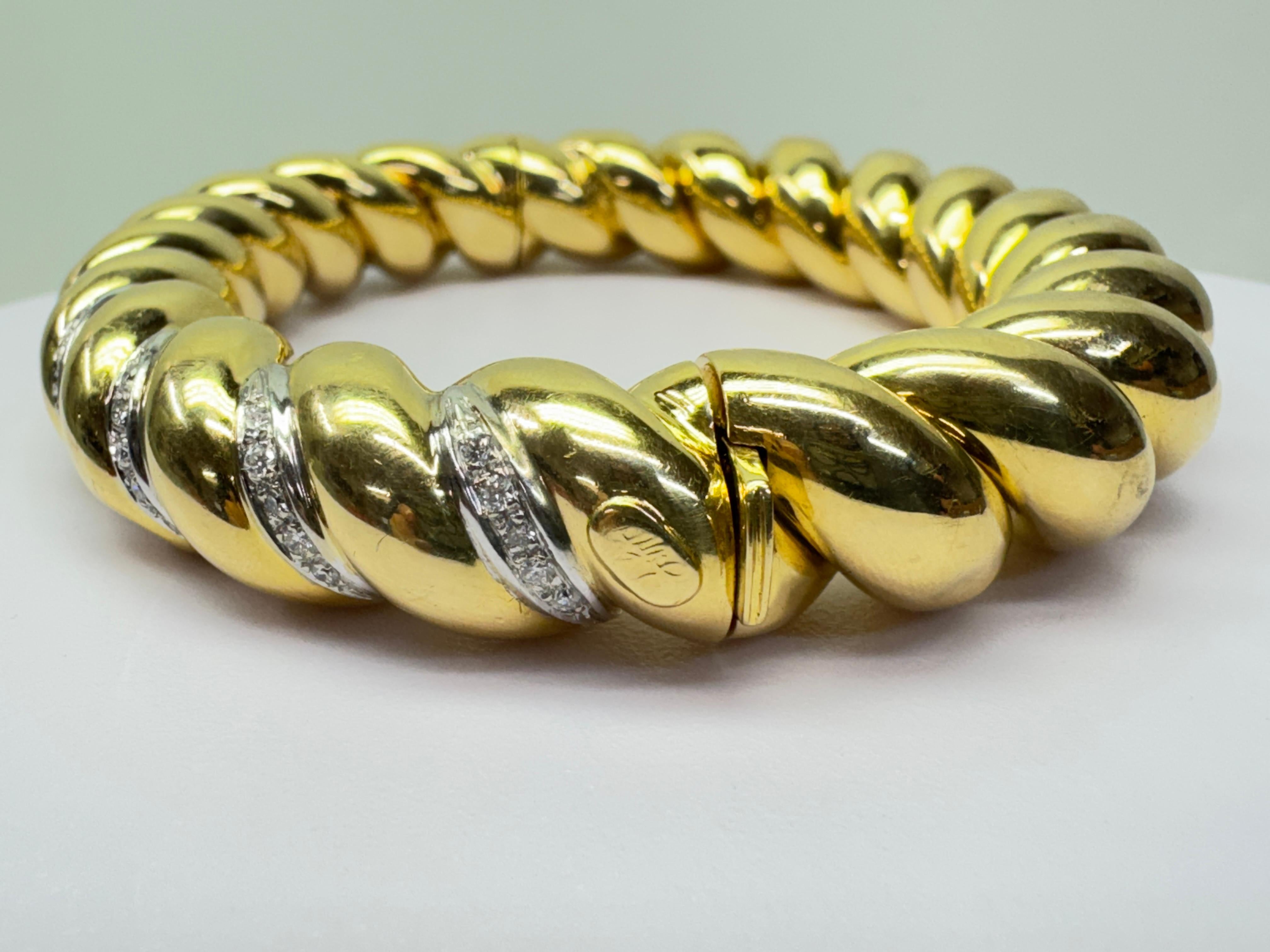 Bracelet manchette en or jaune avec diamants Unisexe en vente