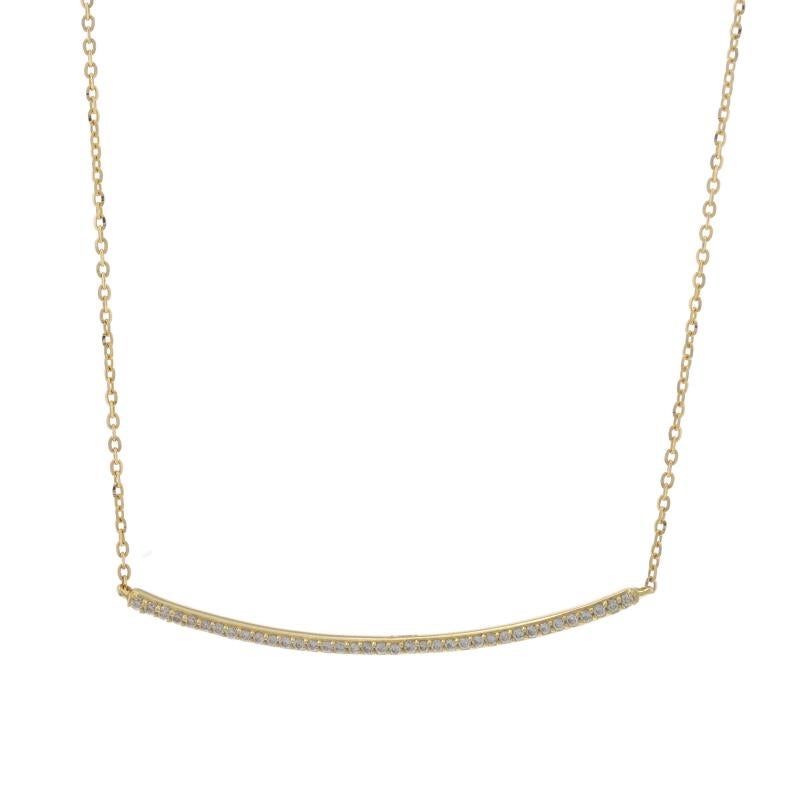 Contenuto del metallo: Oro giallo 14k

Informazioni su A. Stone

Diamanti naturali
Carati: .10ctw
Taglio: Rotondo brillante
Colore: G - H
Chiarezza: SI1 - SI2

Carati totali: .10ctw

Stile: Bar curvo
Stile della catena: Cavo
Tipo di chiusura: