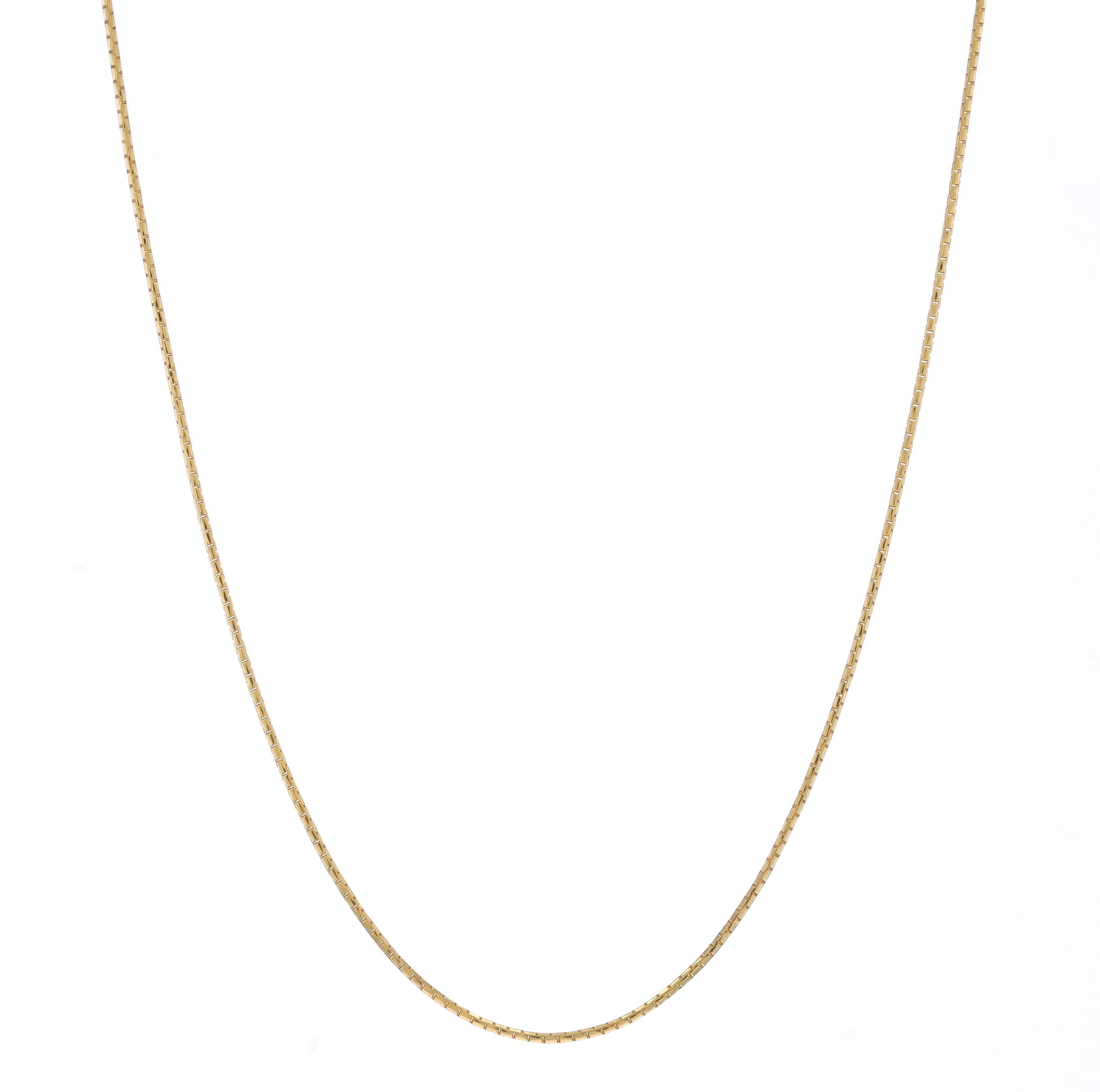 Metal Content: 18k Yellow Gold

Chain Style: Diamond Cut Box
Necklace Style: Chain
Fastening Type: Lobster Claw Clasp

Measurements

Length: 18