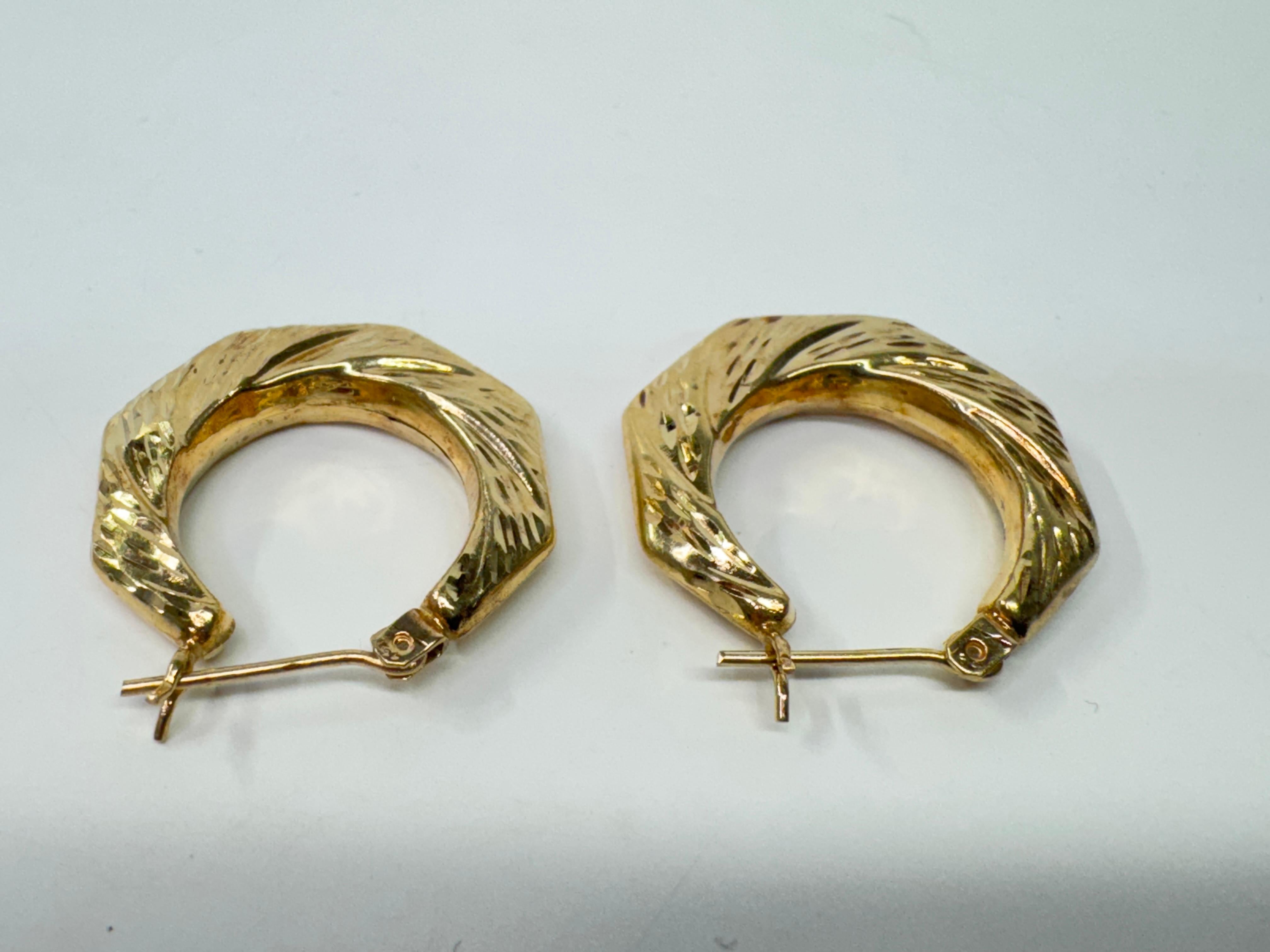 Yellow Gold Diamond-Cut Hoop Earrings For Sale 1