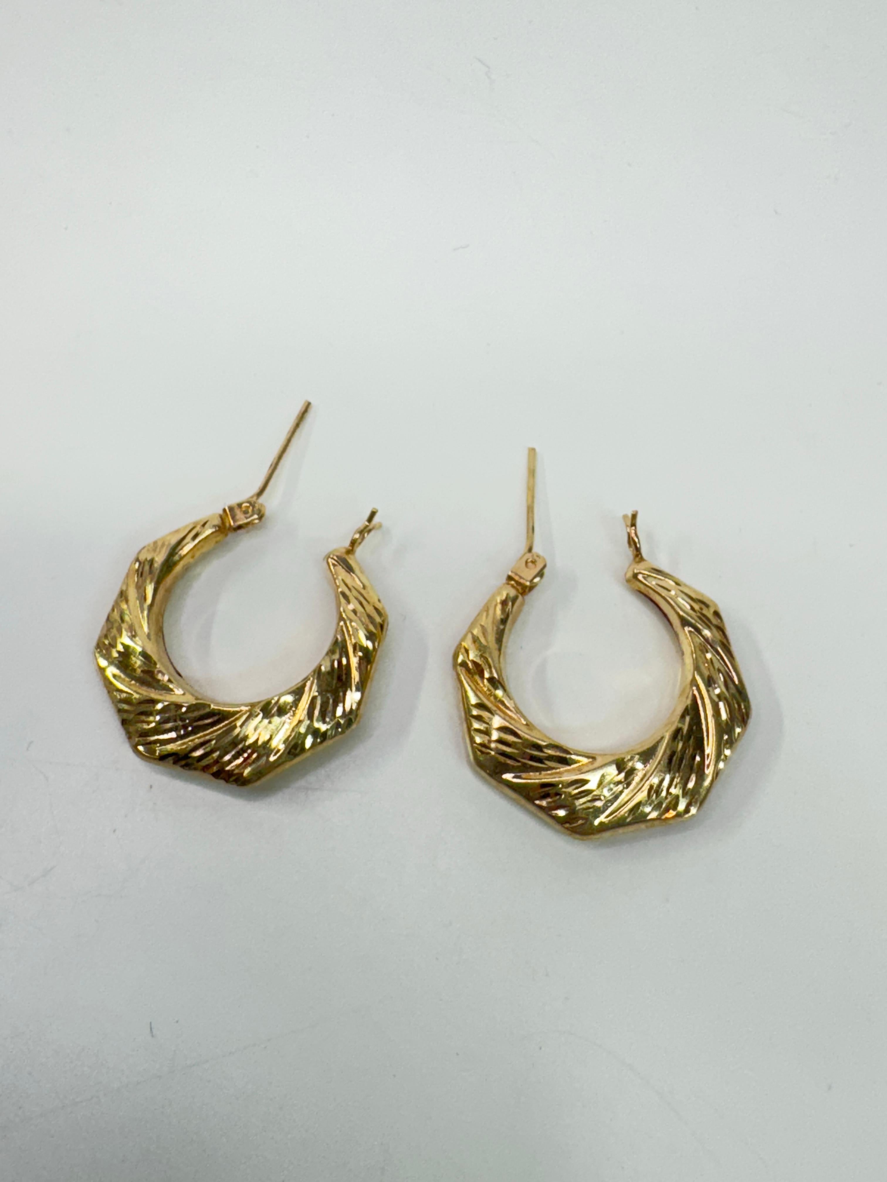 Yellow Gold Diamond-Cut Hoop Earrings For Sale 2
