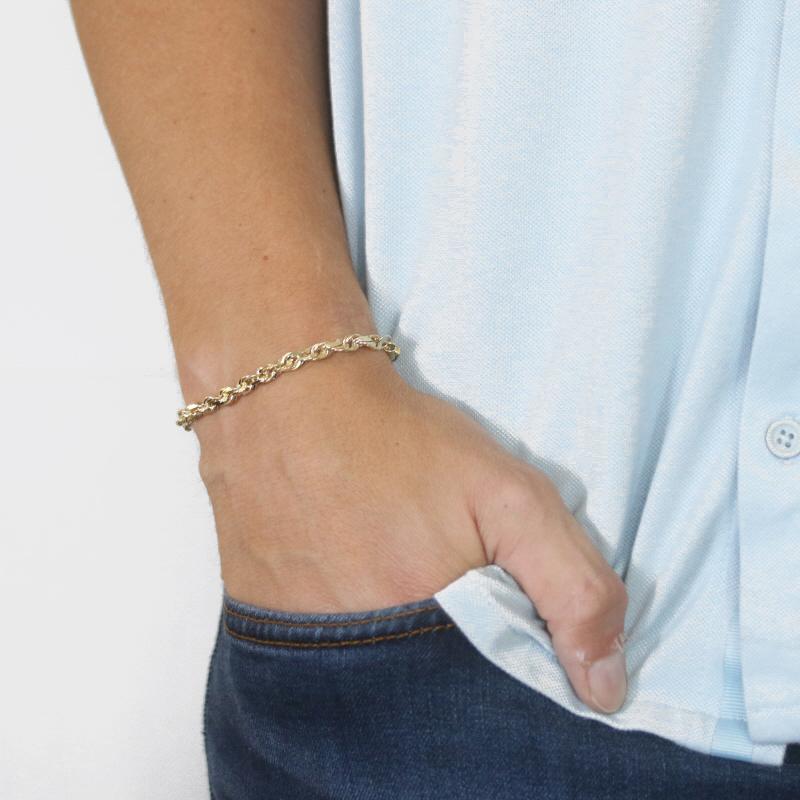 Metal Content: 10k Yellow Gold

Chain Style: Diamond Cut Rope
Bracelet Style: Chain
Fastening Type: Tube Box Clasp with One Side Safety Clasp

Measurements

Length: 8 3/4