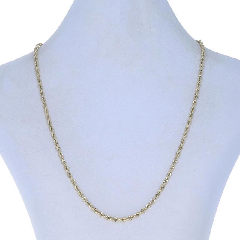 Brand: Michael Anthony

Metal Content: 10k Yellow Gold

Chain Style: Diamond Cut Rope
Necklace Style: Chain
Fastening Type: Lobster Claw Clasp

Measurements
Length: 17 3/4
