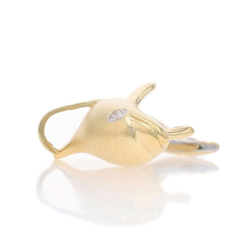 Taille ronde Pendentif Dauphin en or jaune - 14k Rond Brillant .12ctw Ocean Life en vente