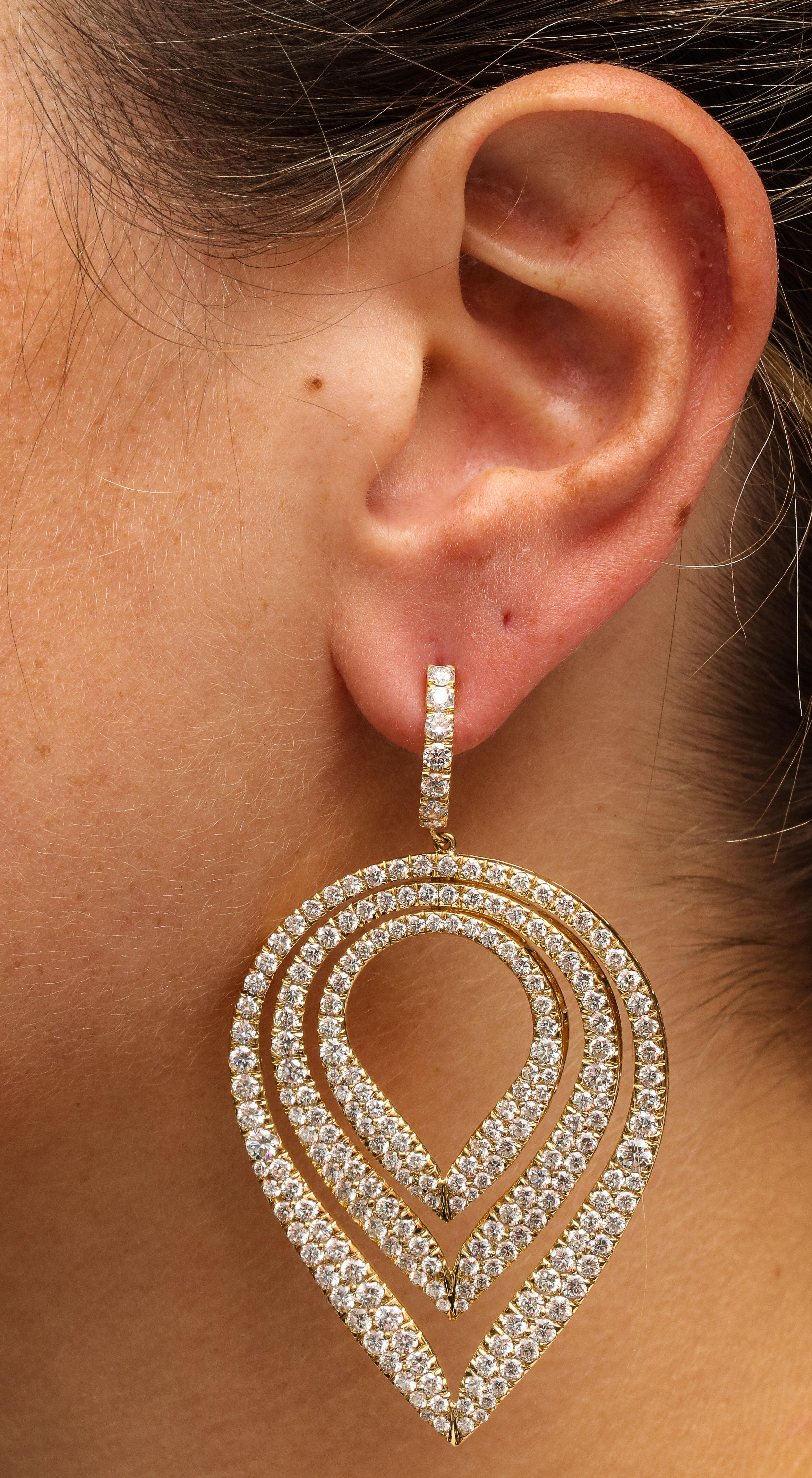 Yellow Gold & Diamond Ear Pendant Earrings 1