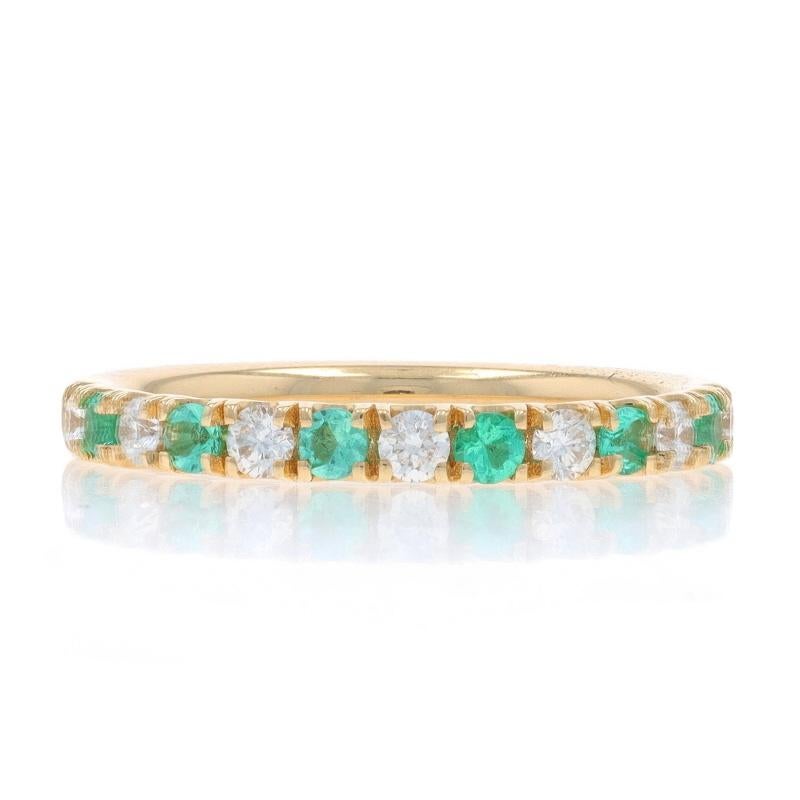 Alliance en or jaune avec diamant et émeraude - 14k Bague ronde et brillante .58ctw