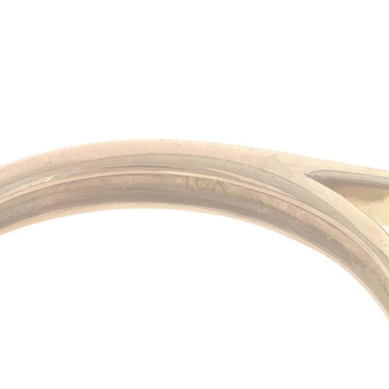 Anello di fidanzamento con diamante in oro giallo 10k a brillante rotondo .50ctw in vendita 1