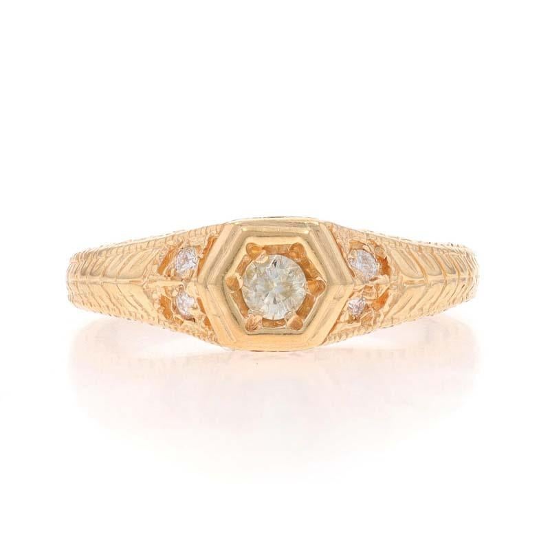 Verlobungsring aus Gelbgold mit Diamanten - 14k rund .16ctw JAGi geätzter Milgrain im Angebot