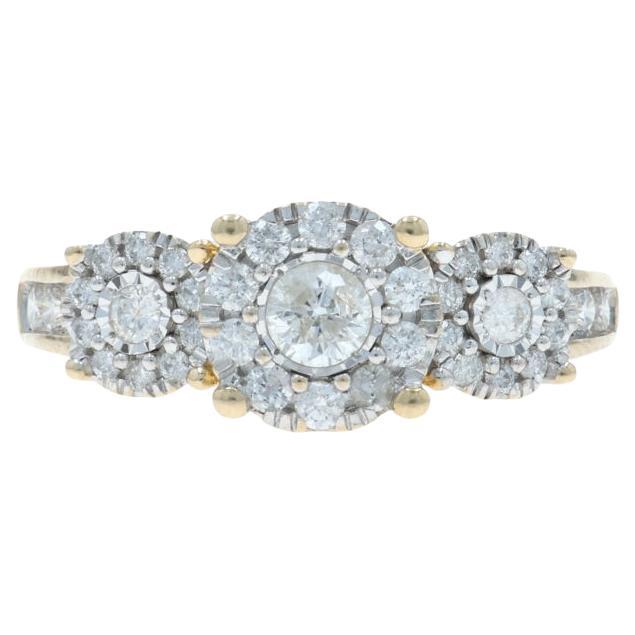 Anello di fidanzamento con diamante in oro giallo 14k Brilliante rotondo .75ctw Halo in vendita