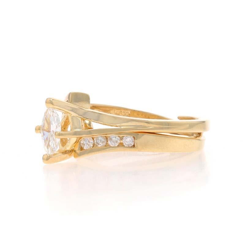 Verlobungsring & Ehering aus Gelbgold mit Diamanten - 14k Marquise .60ctw im Zustand „Hervorragend“ im Angebot in Greensboro, NC