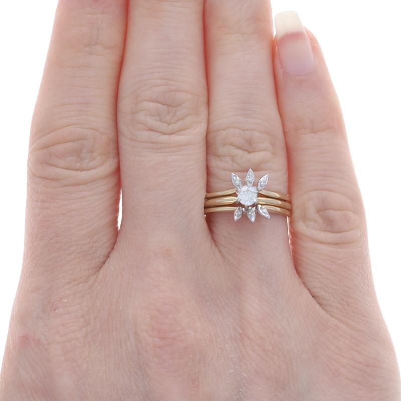 Bague de fiançailles et alliance en or jaune - 14k diamant rond brillant .23ctw Excellent état - En vente à Greensboro, NC