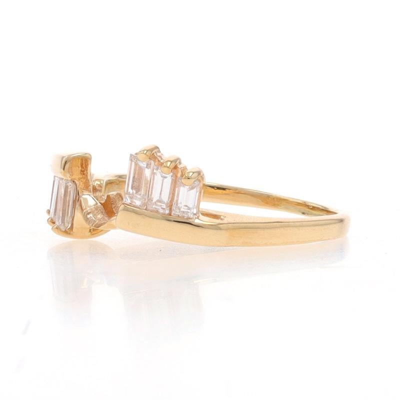 Gelbgold Diamant-Verlobungsring mit Anhänger - 14k Baguette .38ctw Guard Ring im Zustand „Hervorragend“ im Angebot in Greensboro, NC
