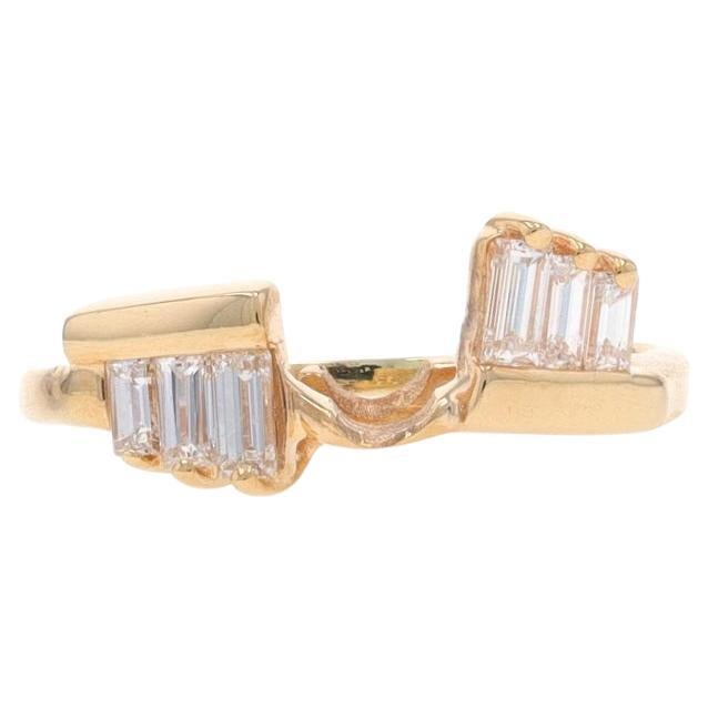 Anneau de mariage en or jaune avec diamant - 14k Baguette .38ctw Guard Ring