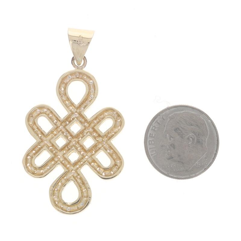 Colgante de Oro Amarillo Diamante Amor Eterno - 14k Redondo 1.50ctw Nudo Celta en Excelente estado para la venta en Greensboro, NC