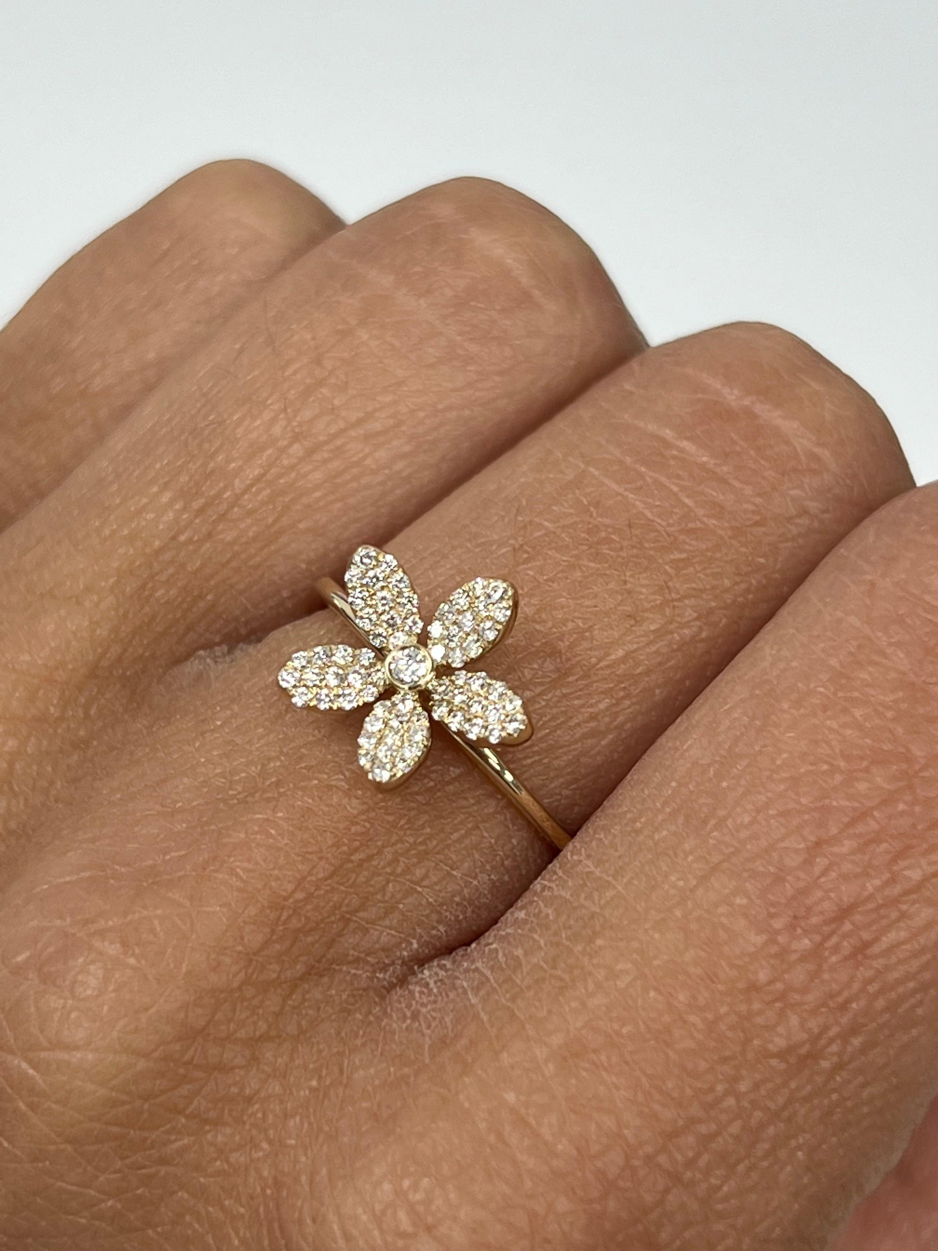 Contemporary Yellow Gold Diamond Flower Ring For Sale
