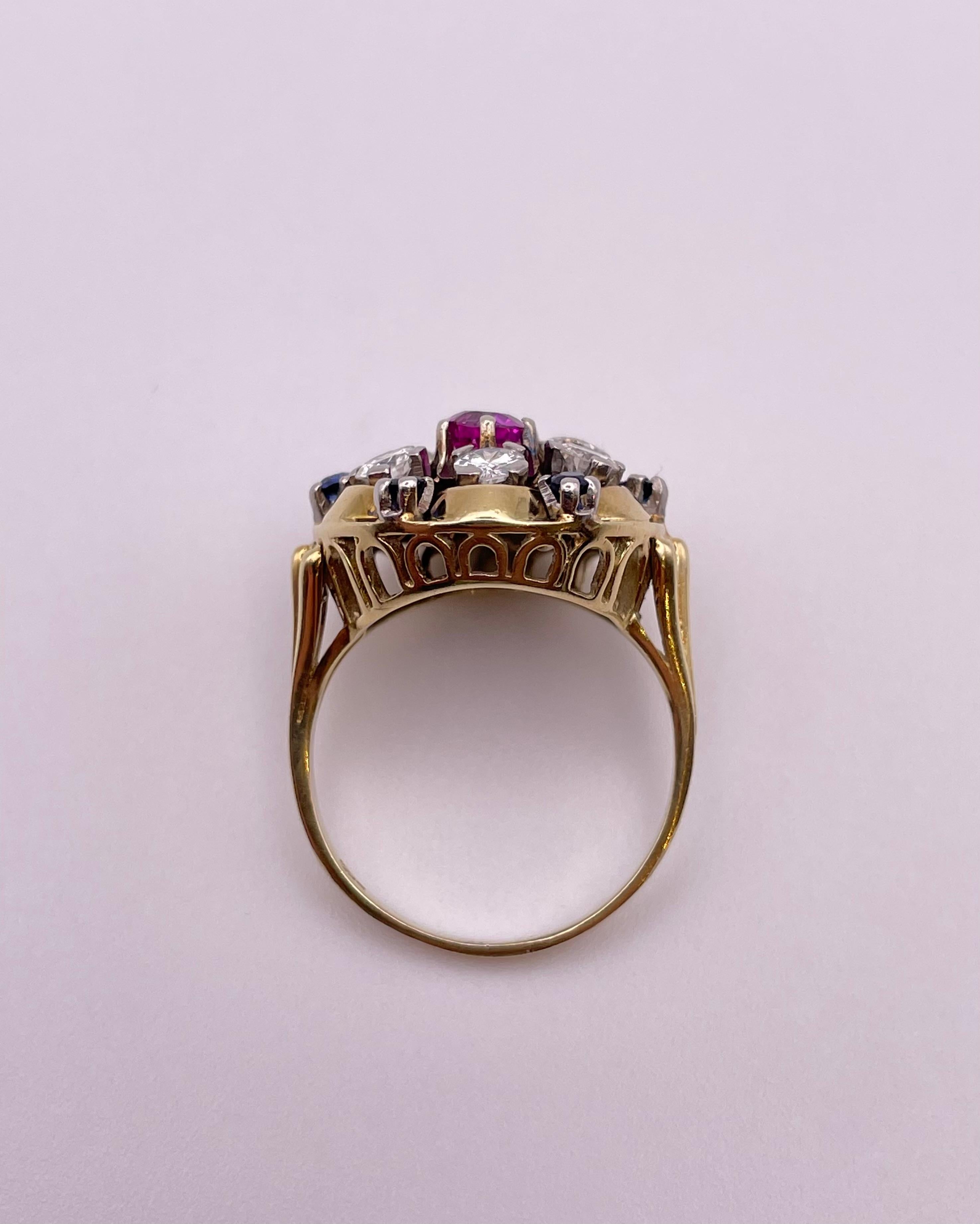 Women's Yellow Gold Diamond Flower Ring For Sale