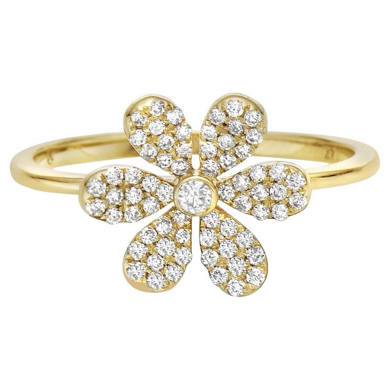 Yellow Gold Diamond Flower Ring For Sale at 1stDibs