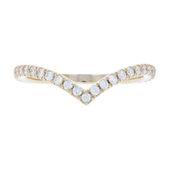 Garde-cœur de mariage en or jaune 14 carats avec diamants et anneau en forme de chevron, de 0,38 carat poids total