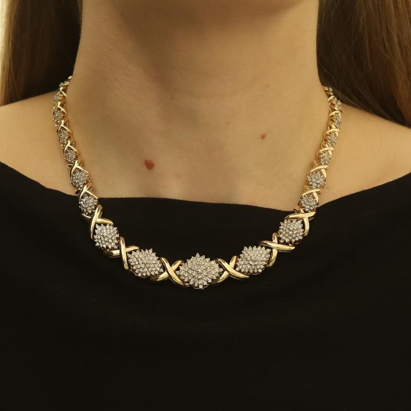 Collier à maillons gradués en or jaune et diamant 15 1/2