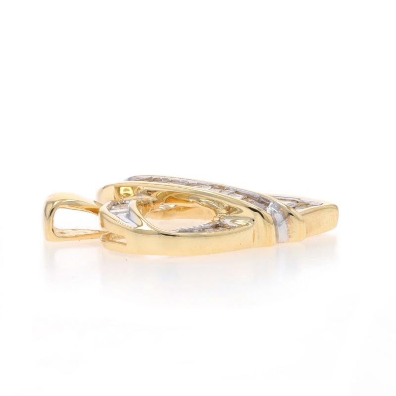 Taglio baguette Ciondolo a cuore in oro giallo - 10k Baguette 2.00ctw Love Ribbon in vendita