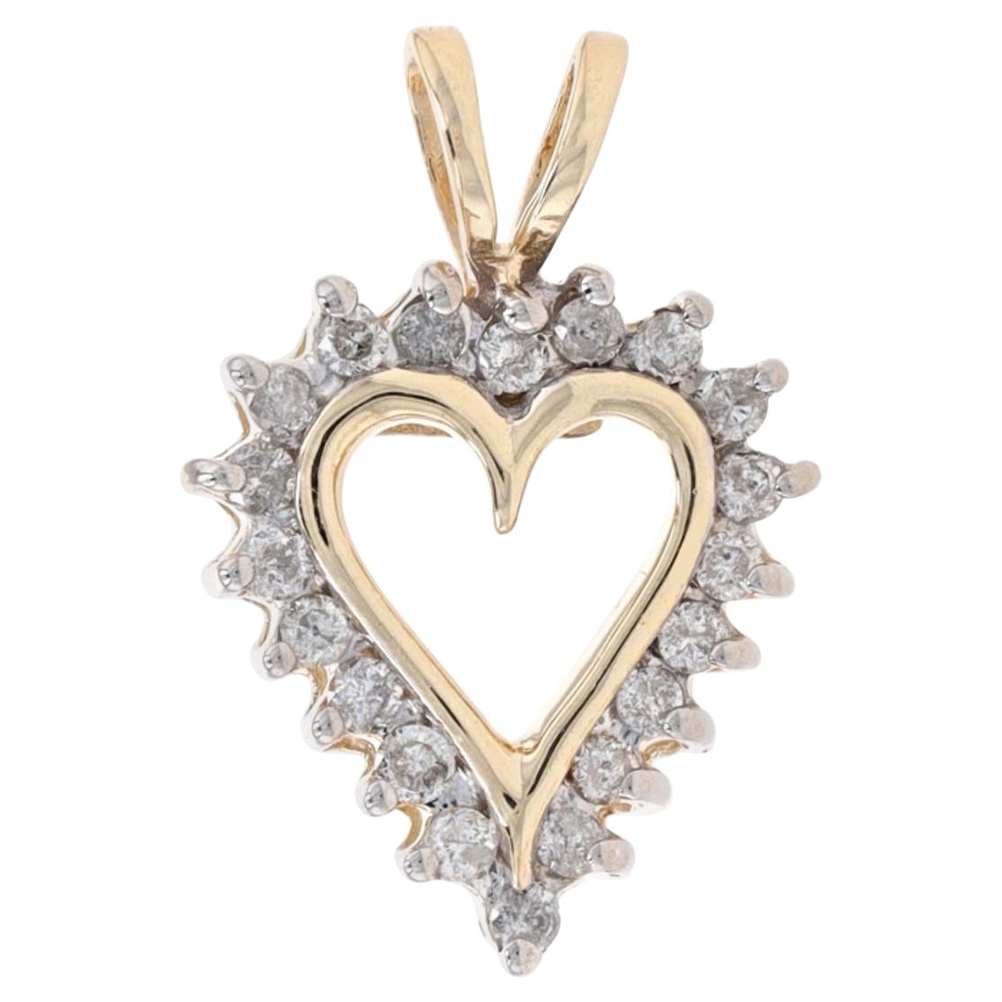 Ciondolo a forma di cuore con diamante in oro giallo 10k a brillante rotondo da 0,20 ct.