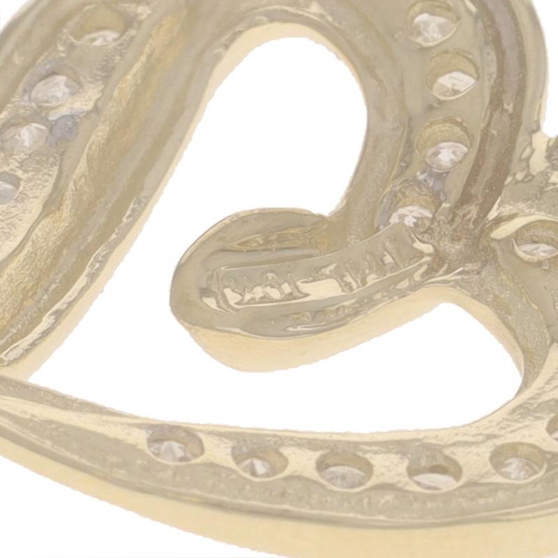 Pendentif coeur en or jaune - 10k Single Cut .20ctw Love Pour femmes en vente