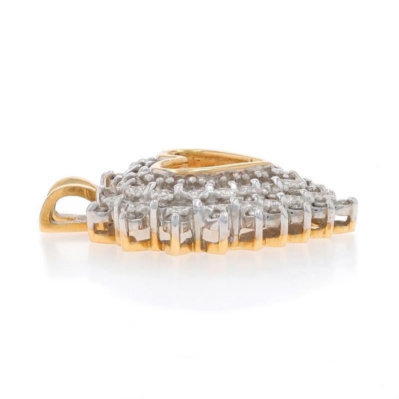 Taglio rotondo Ciondolo a forma di cuore con diamante in oro giallo - Corona d'amore rotonda Brilliante .50ctw 14k in vendita
