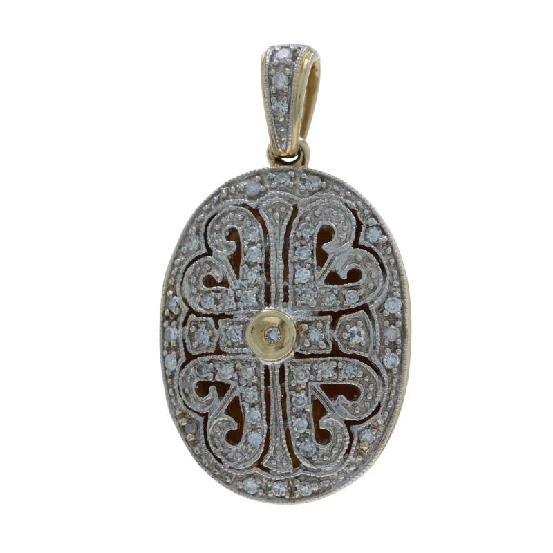 Contenu métallique : Or jaune 14k et or blanc 14k

Informations sur les pierres

Diamants naturels
Carat(s) : .25ctw
Coupe : Simple
Couleur : G - H
Clarté : SI1 - SI2

Nombre total de carats : .25ctw

Style : Médaillon
Thème : Coeurs,