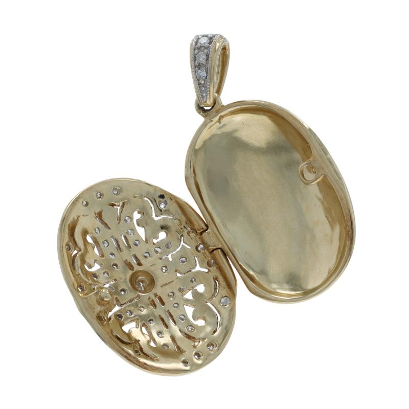 Taille simple Pendentif en or jaune avec cœurs en diamant 14k Single .25ctw Love One Frame en vente