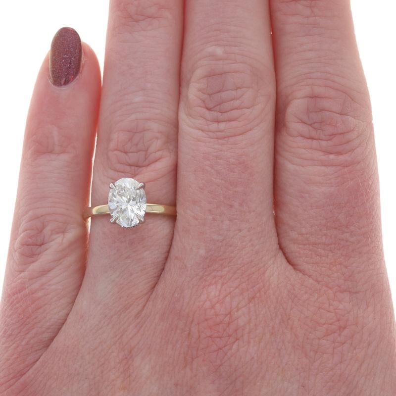 Gelbgold Diamant versteckt Halo Verlobungsring - 14k Oval 2,11ctw GIA (Ovalschliff) im Angebot