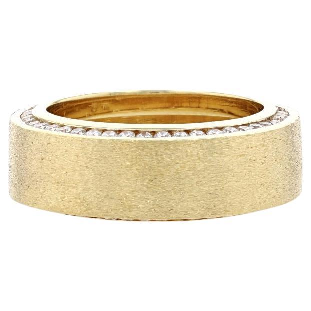 Yellow Gold Diamond Hidden Side Eternity Men's Wedding Band 18k Rnd 1.40ctw Ring For Sale