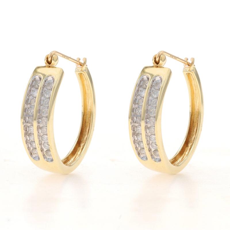 Metall Inhalt: 10k Gelbgold & 10k Weißgold

Karat(e): .50ctw
Schnitt: Einfach
Farbe: G - H
Klarheit: I1 - I2

Karat gesamt: .50ctw

Stil: Hoop
Verschlusstyp: Schnappverschlüsse

Messungen

Höhe: 7/8