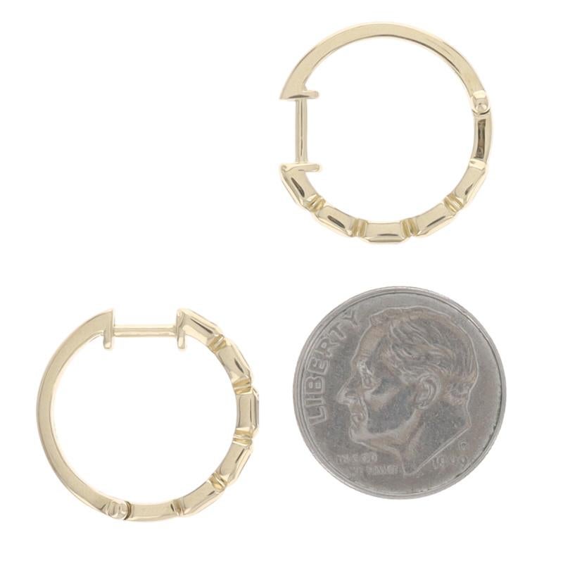 Boucles d'oreilles en or jaune avec diamants - 14k Emerald 1.09ctw Pierced Pour femmes en vente