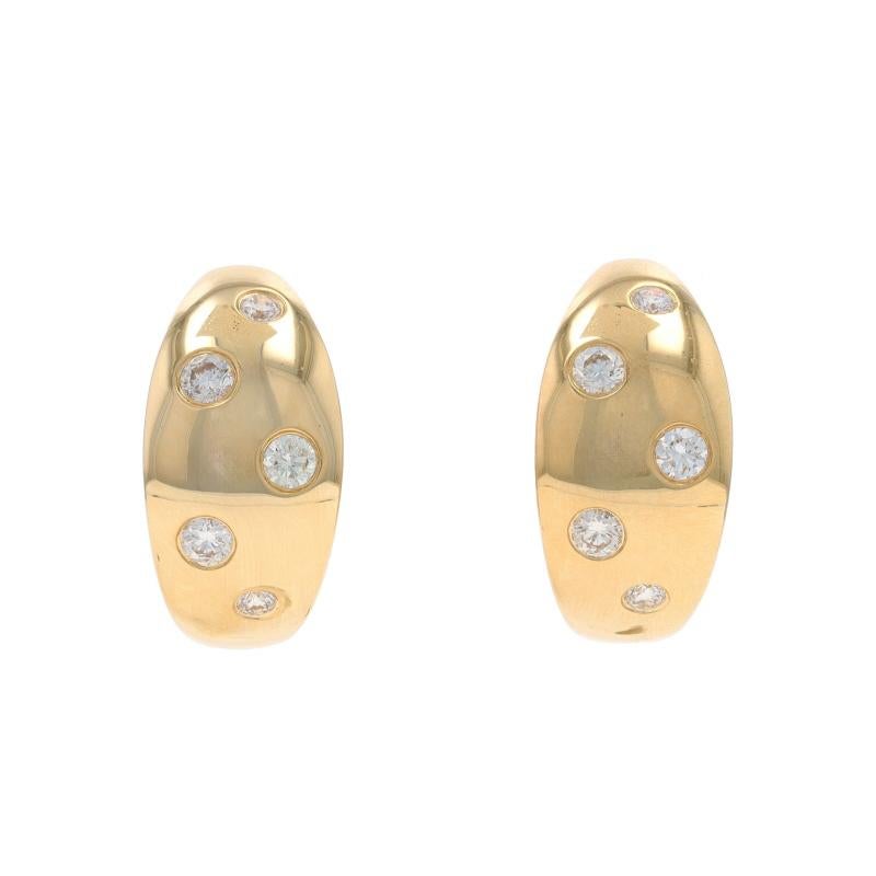 Orecchini a cerchio con diamanti in oro giallo 14k a forma di Brilliante rotondo (29ctw), forati In condizioni Nuovo in vendita a Greensboro, NC