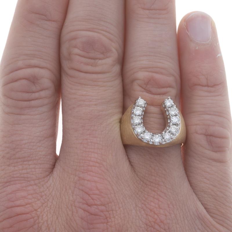 Gelbgold Diamant Hufeisen-Herrenring - 14k Rnd 1,05ctw Reiter Good Luck (Rundschliff)