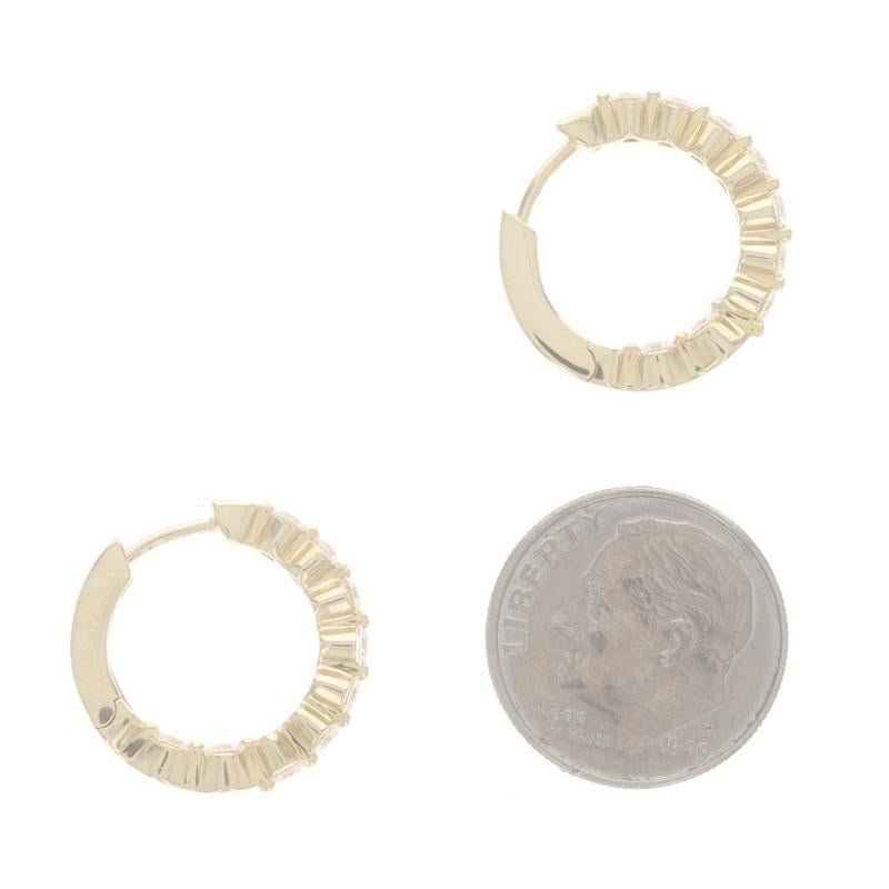 Orecchini a cerchio in oro giallo con diamante Inside-Out 14k a brillante rotondo 1,00ctw con foro In condizioni Nuovo a Greensboro, NC