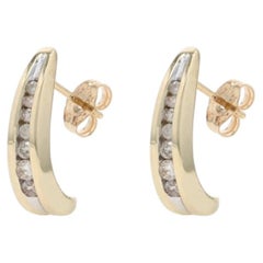 Orecchini con gancio a J in oro giallo - Orecchini rotondi da 0,25 ct. in 14k con canale inciso
