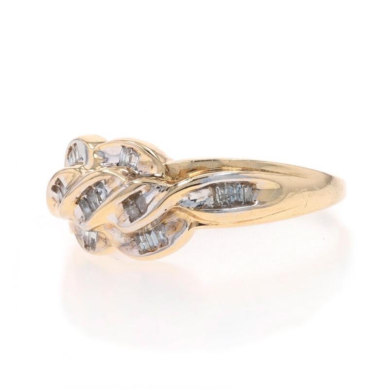Gelbgold Diamant Knot Twist Cluster-Ring - 10k Baguette .10ctw im Zustand „Hervorragend“ in Greensboro, NC