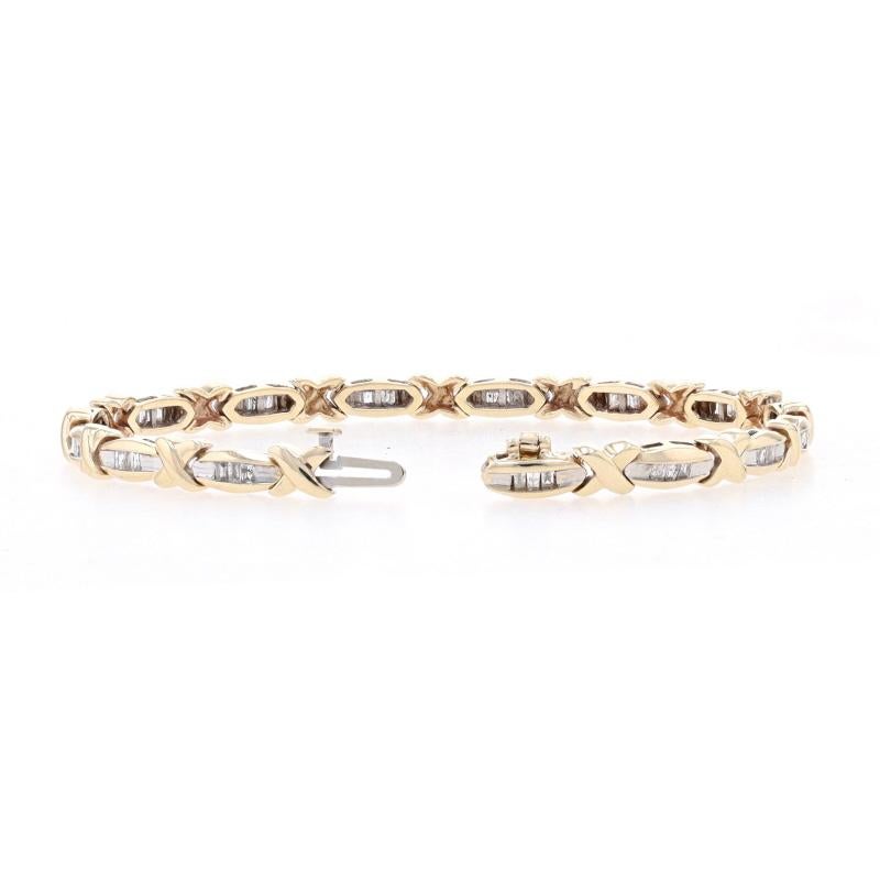 Bracelet en or jaune avec diamants - 10k Baguette Cut .50ctw Pour femmes en vente