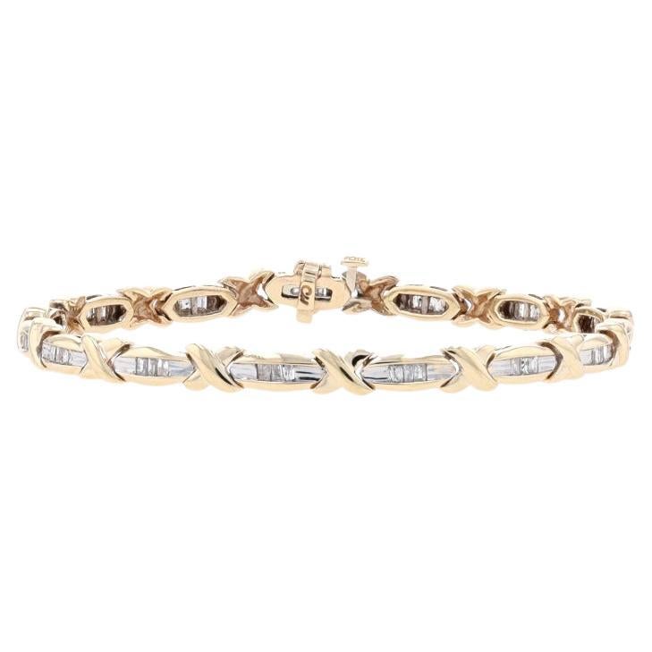 Bracelet en or jaune avec diamants - 10k Baguette Cut .50ctw en vente