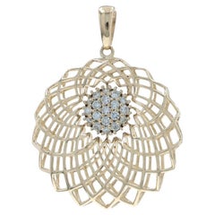 Colgante Oro Amarillo Diamante Loto 14k Brillante Redondo .13ctw Ráfaga Floral