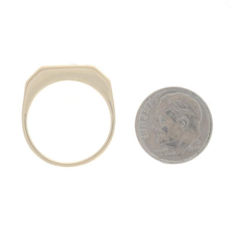 Alliance en or jaune pour homme avec diamant - 14k Round .72ctw Channel Set en vente 1