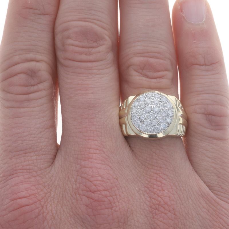 Round Cut Yellow Gold Diamond Men's Ring - 10k Round Brilliant 1.25ctw Cluster Pavé For Sale